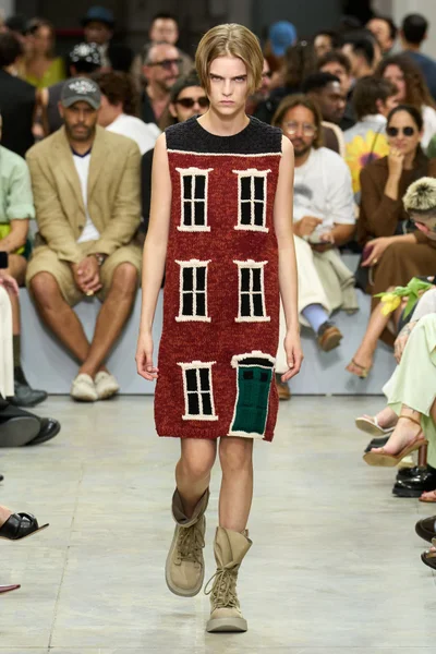 Look 46
